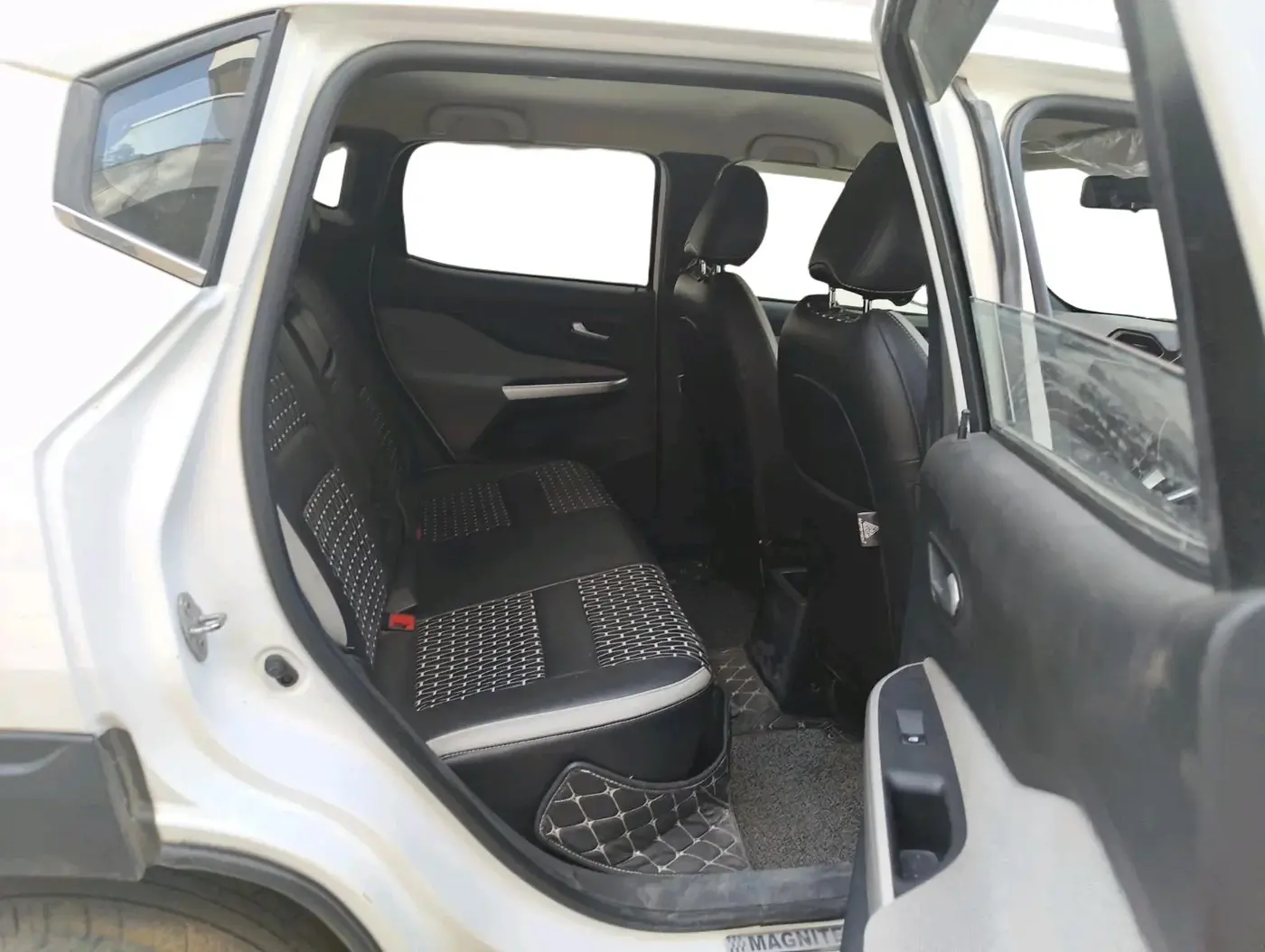 2022 Nissan MAGNITE XV MT, Petrol, Manual, 44,766 km, interior