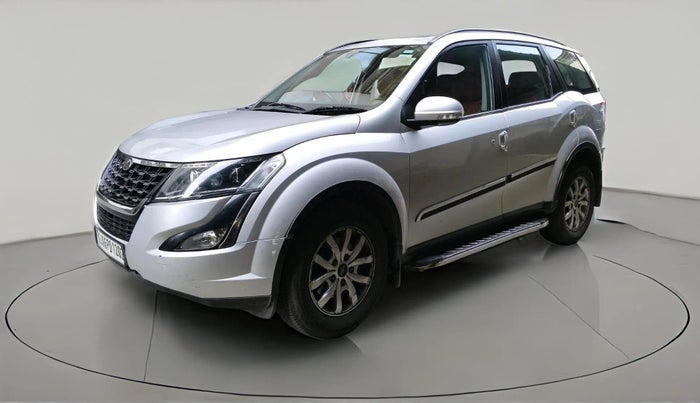 2020 Mahindra XUV500 W9, Diesel, Manual, 1,40,677 km, exterior