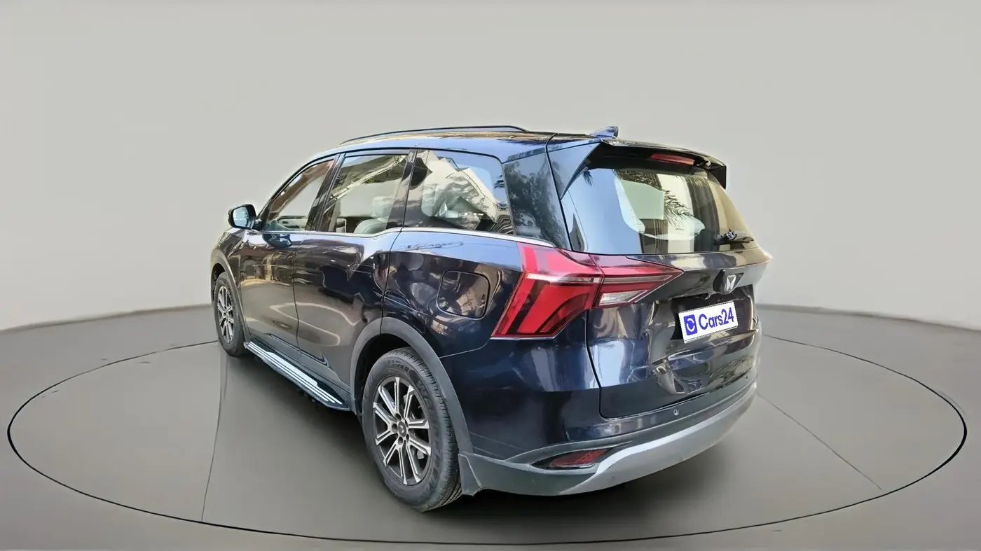 2021 Mahindra XUV700 AX 7 P MT 7 STR, Petrol, Manual, 81,216 km, exterior