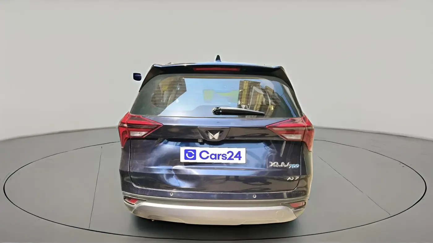2021 Mahindra XUV700 AX 7 P MT 7 STR, Petrol, Manual, 81,216 km, exterior