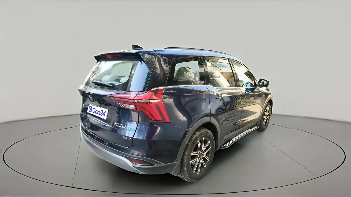 2021 Mahindra XUV700 AX 7 P MT 7 STR, Petrol, Manual, 81,216 km, exterior