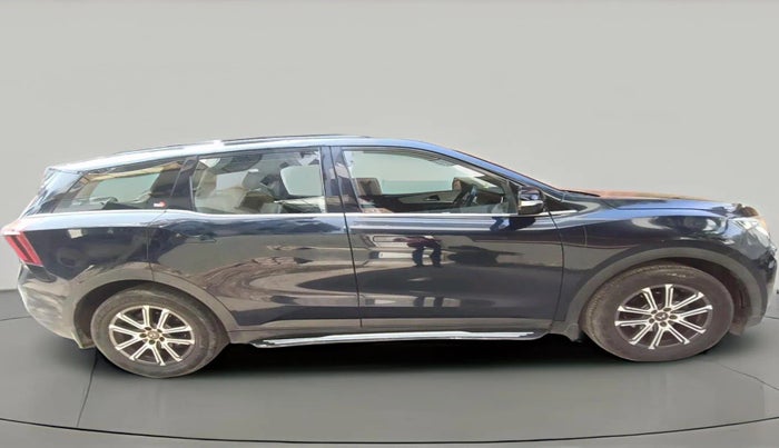 2021 Mahindra XUV700 AX 7 P MT 7 STR, Petrol, Manual, 78,046 km, exterior