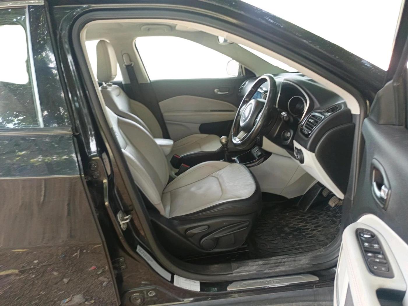 2018 Jeep Compass LIMITED (O) 2.0 DIESEL, Diesel, Manual, 1,25,017 km, interior