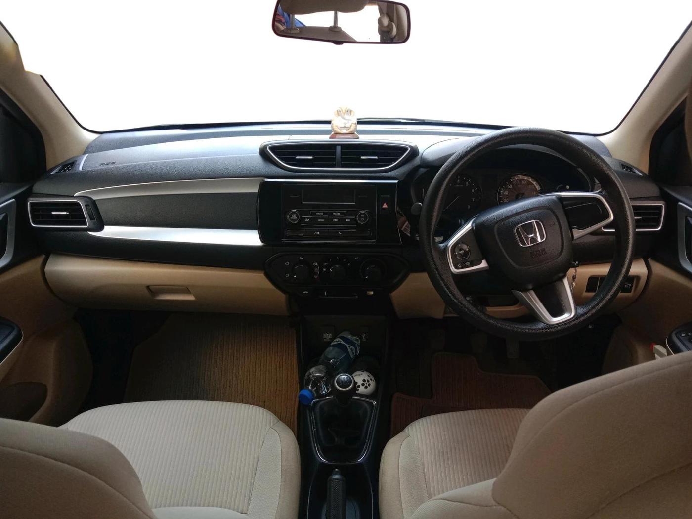 2022 Honda Amaze 1.2L I-VTEC S, Petrol, Manual, 33,000 km, interior