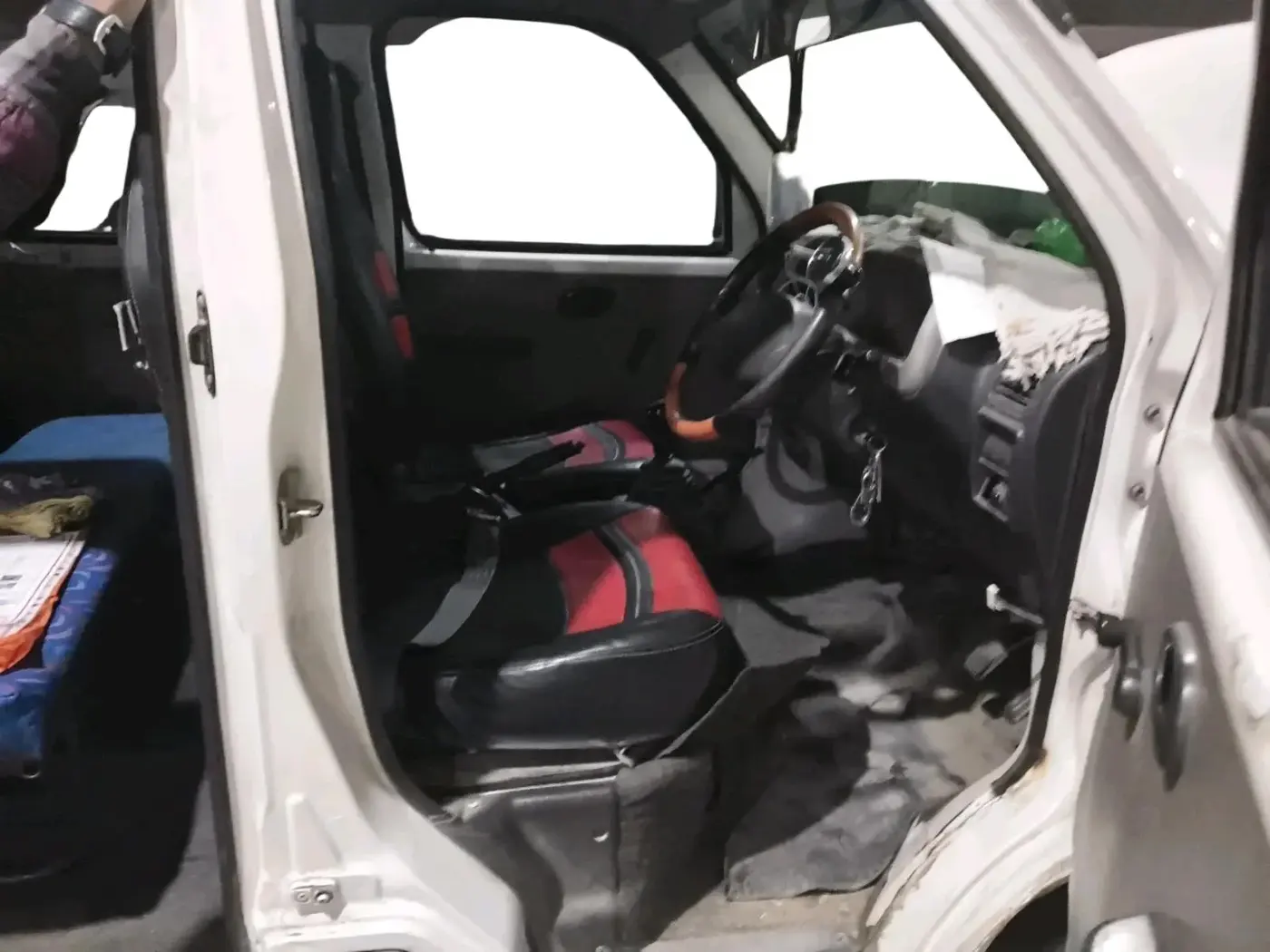 2015 Maruti Eeco 5 STR WITH A/C+HTR, CNG, Manual, 1,21,891 km, interior