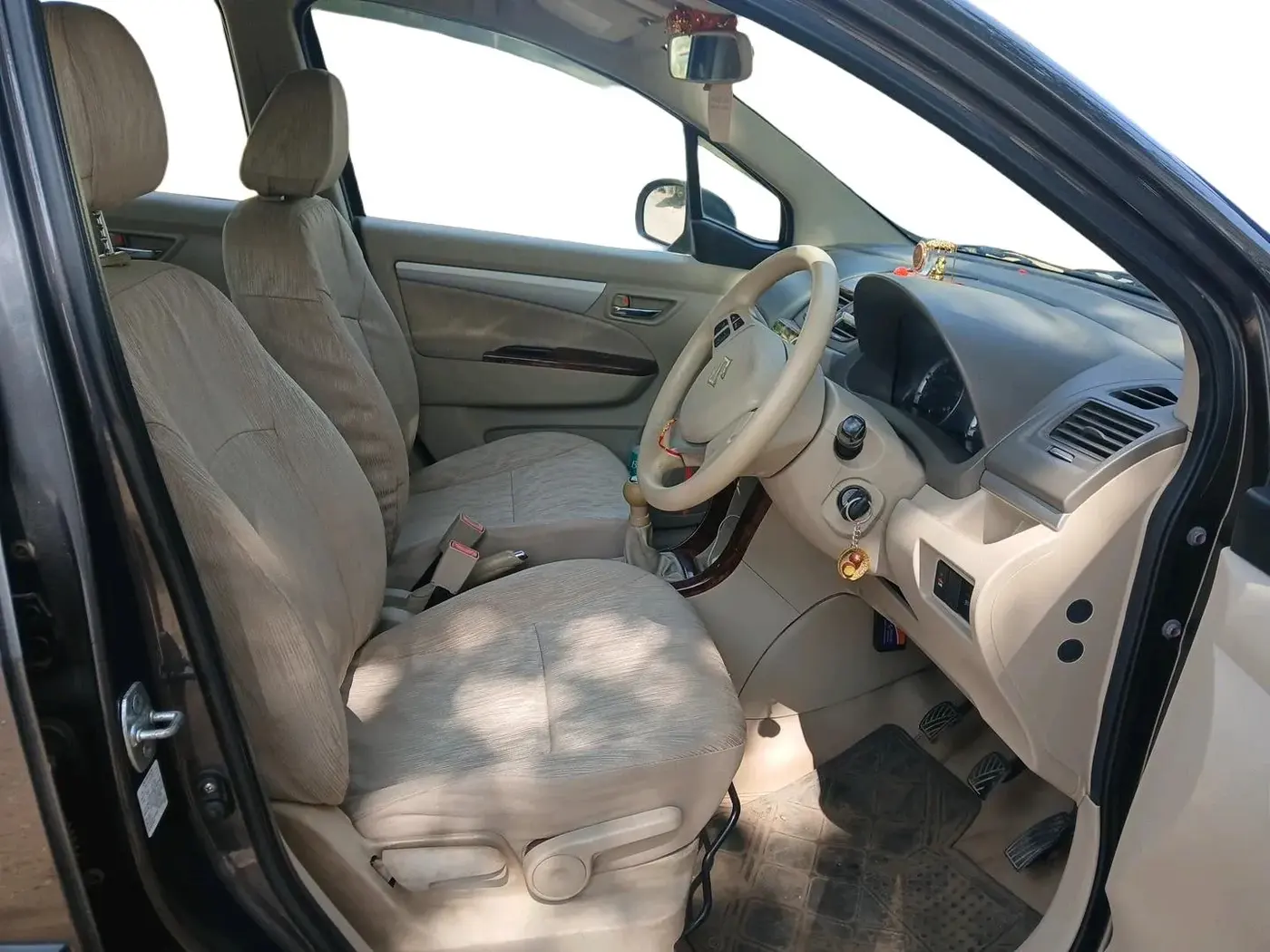 2015 Maruti Ertiga ZDI, Diesel, Manual, 72,478 km, interior