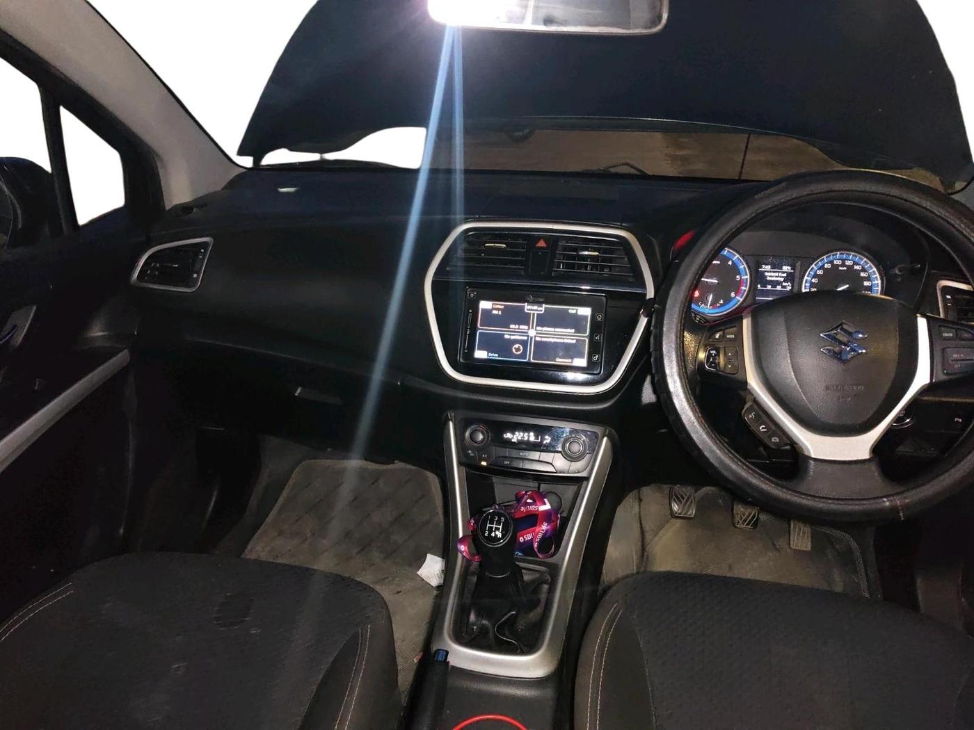 2016 Maruti S Cross ZETA 1.3, Diesel, Manual, 2,46,032 km, interior