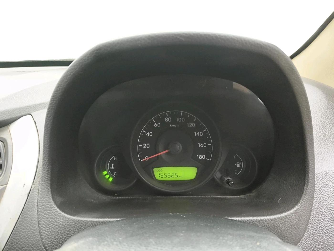 2013 Hyundai Eon ERA +, CNG, Manual, 1,55,525 km, interior