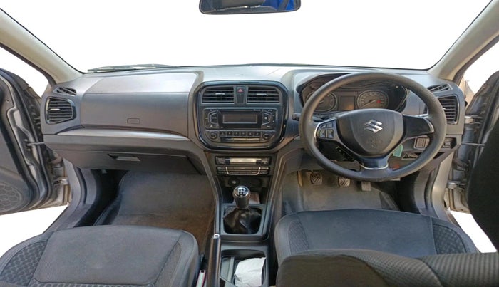 2018 Maruti Vitara Brezza ZDI, Diesel, Manual, 3,76,143 km, interior