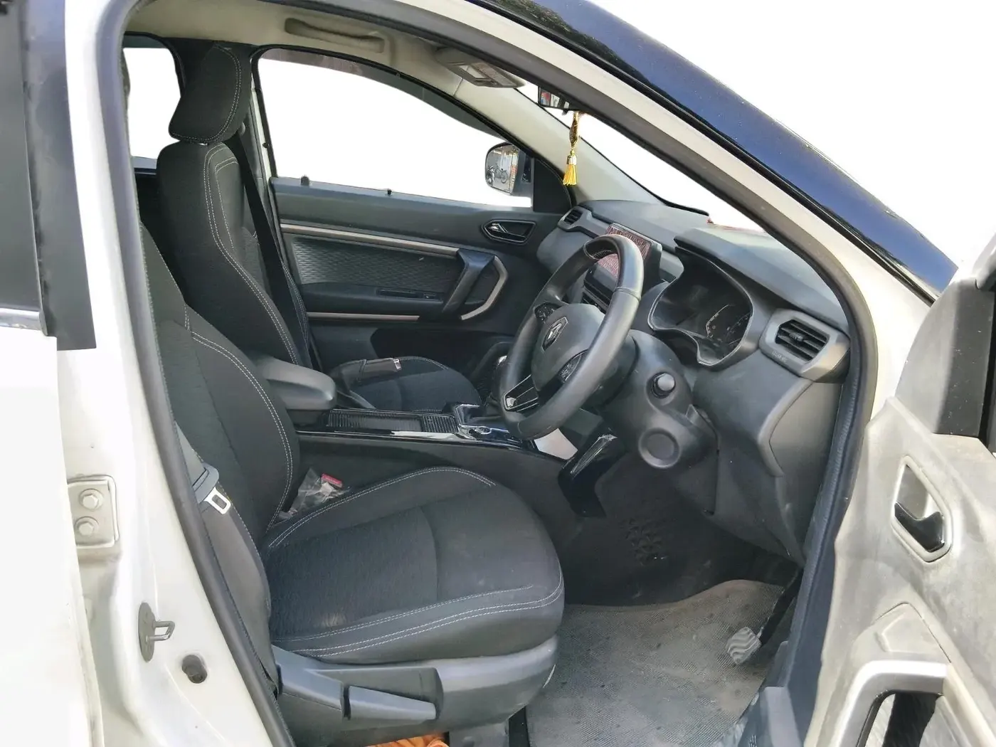 2021 Renault Kiger RXZ AMT, Petrol, Automatic, 63,859 km, interior