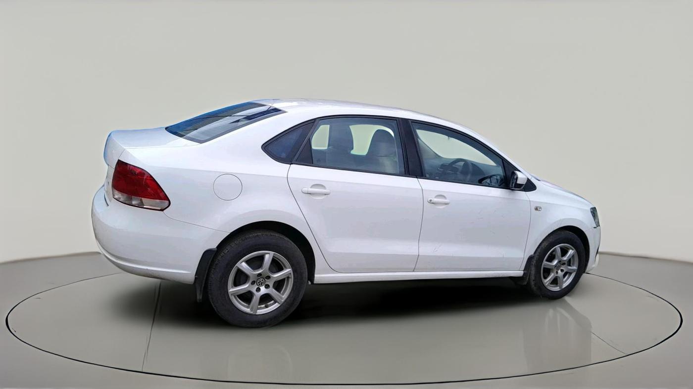 2013 Volkswagen Vento HIGHLINE DIESEL 1.6, Diesel, Manual, 93,495 km, exterior