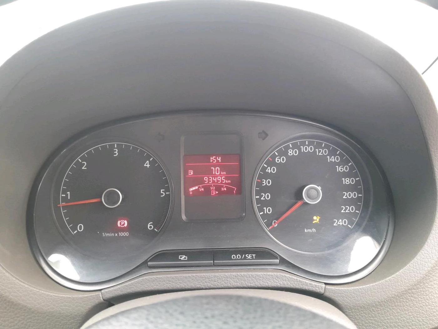 2013 Volkswagen Vento HIGHLINE DIESEL 1.6, Diesel, Manual, 93,495 km, interior