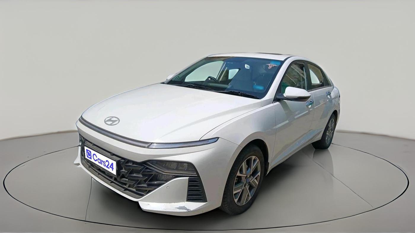2023 Hyundai Verna SX (O)1.5 VTVT, Petrol, Manual, 15,493 km, exterior