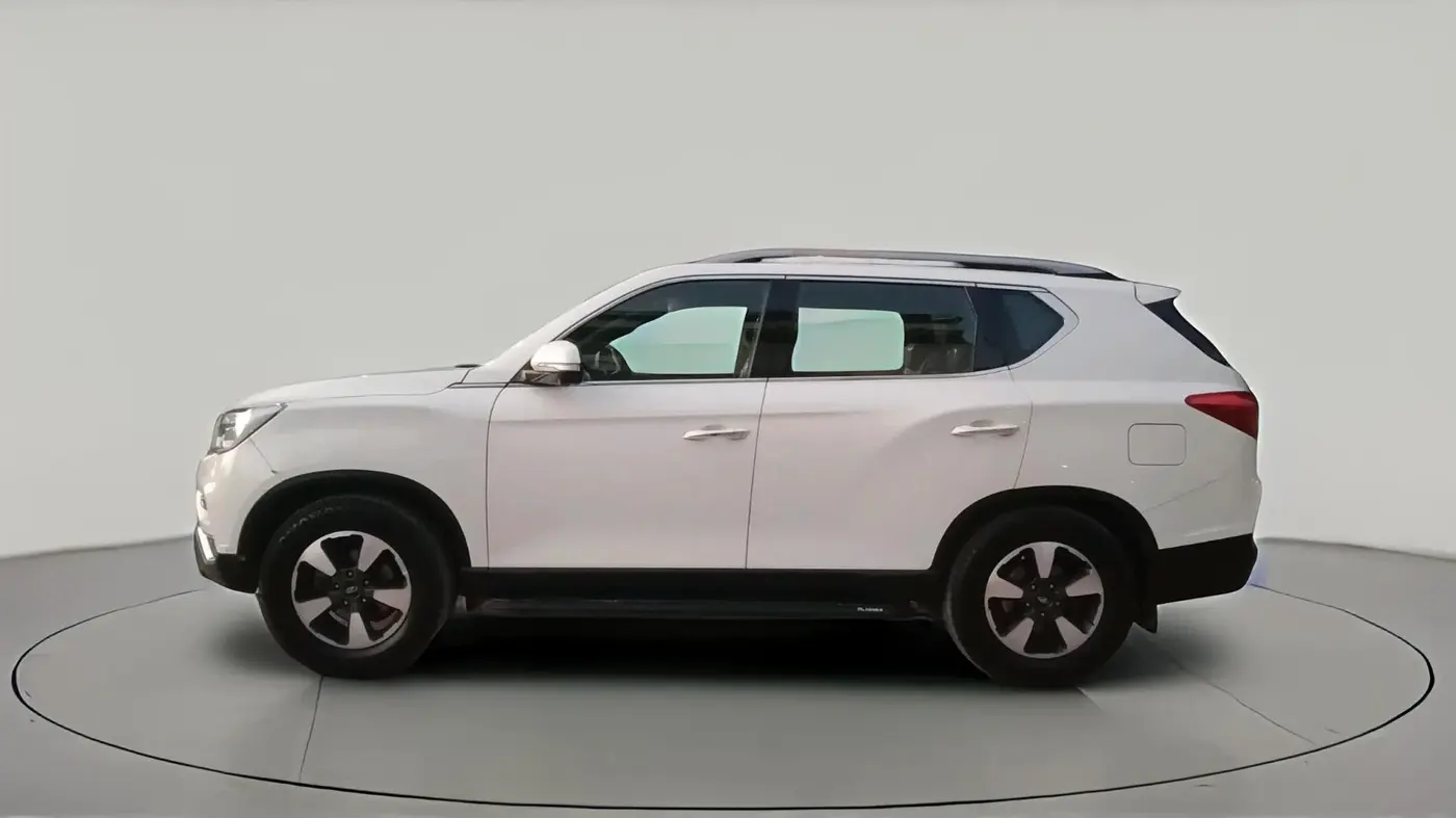 2022 Mahindra ALTURAS G4 2WD AT, Diesel, Automatic, 85,307 km, exterior