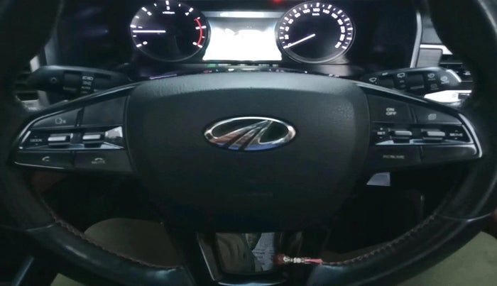 2022 Mahindra ALTURAS G4 2WD AT, Diesel, Automatic, 85,307 km, interior