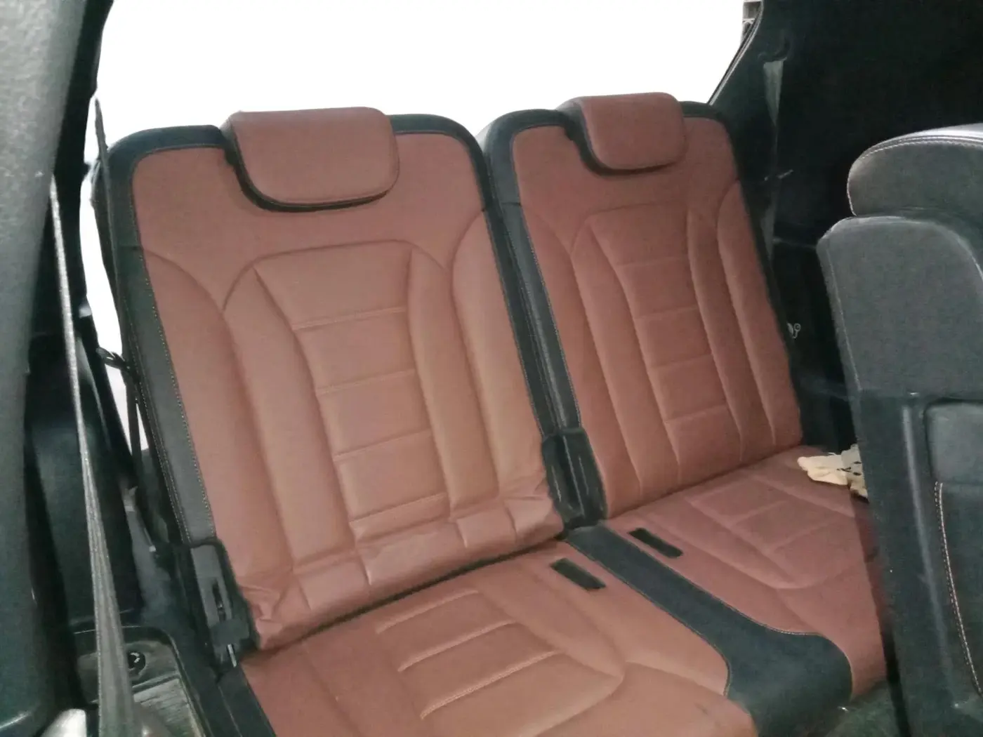 2022 Mahindra ALTURAS G4 2WD AT, Diesel, Automatic, 85,307 km, interior