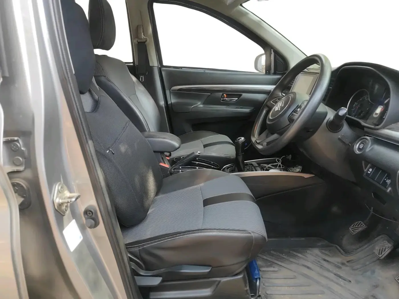 2022 Maruti XL6 ZETA MT, Petrol, Manual, 40,942 km, interior
