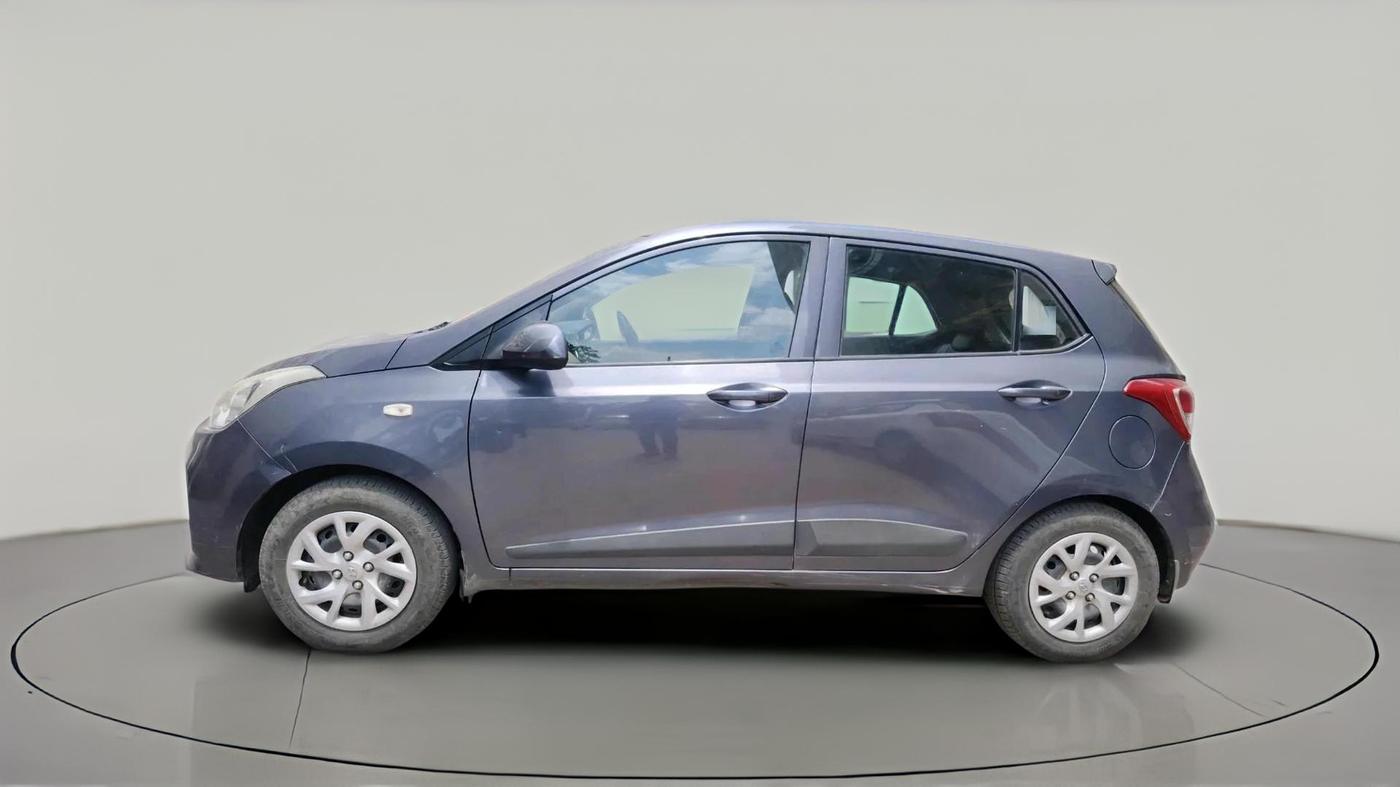 2017 Hyundai Grand i10 SPORTZ 1.2 KAPPA VTVT, CNG, Manual, 1,44,799 km, exterior