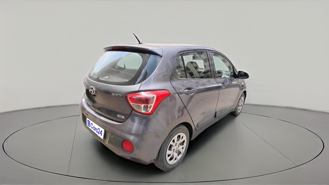 2017 Hyundai Grand i10 SPORTZ 1.2 KAPPA VTVT, CNG, Manual, 1,44,799 km, exterior