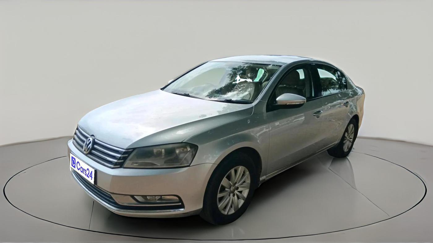 2012 Volkswagen Passat COMFORTLINE 2.0 TDI MT, Diesel, Manual, 1,34,881 km, exterior