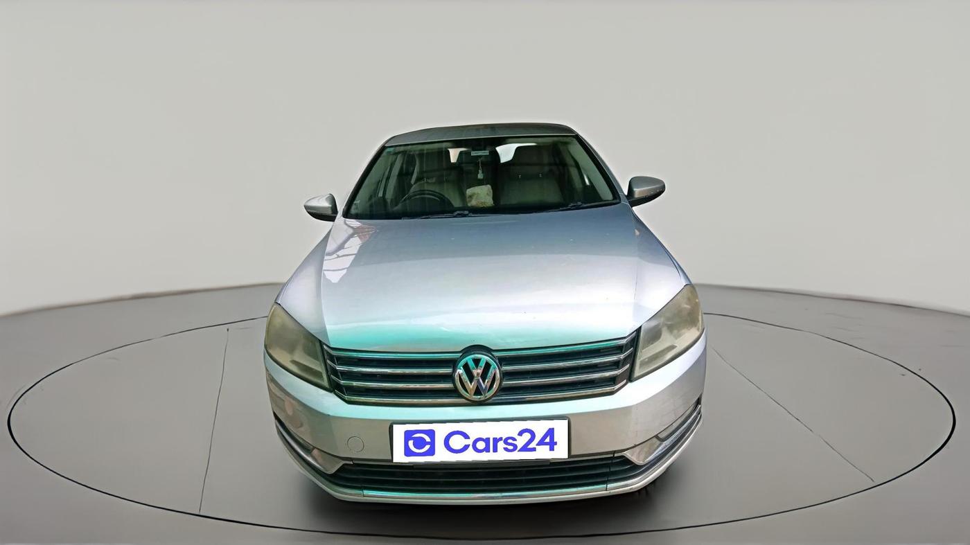 2012 Volkswagen Passat COMFORTLINE 2.0 TDI MT, Diesel, Manual, 1,34,881 km, exterior