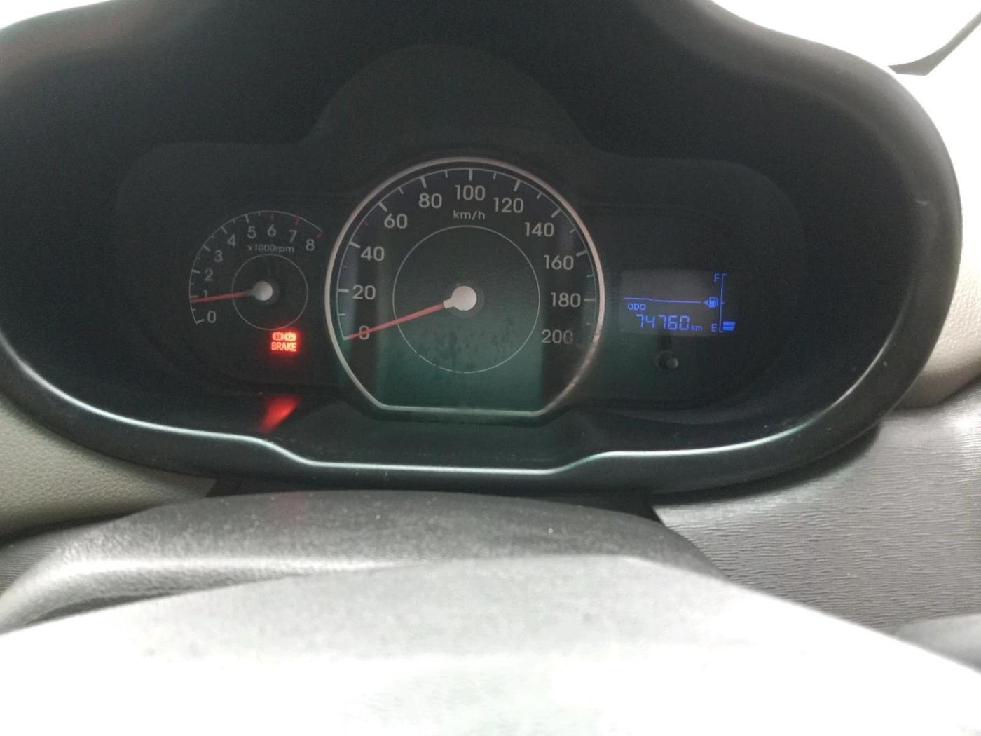 2014 Hyundai i10 MAGNA 1.1, Petrol, Manual, 74,760 km, interior
