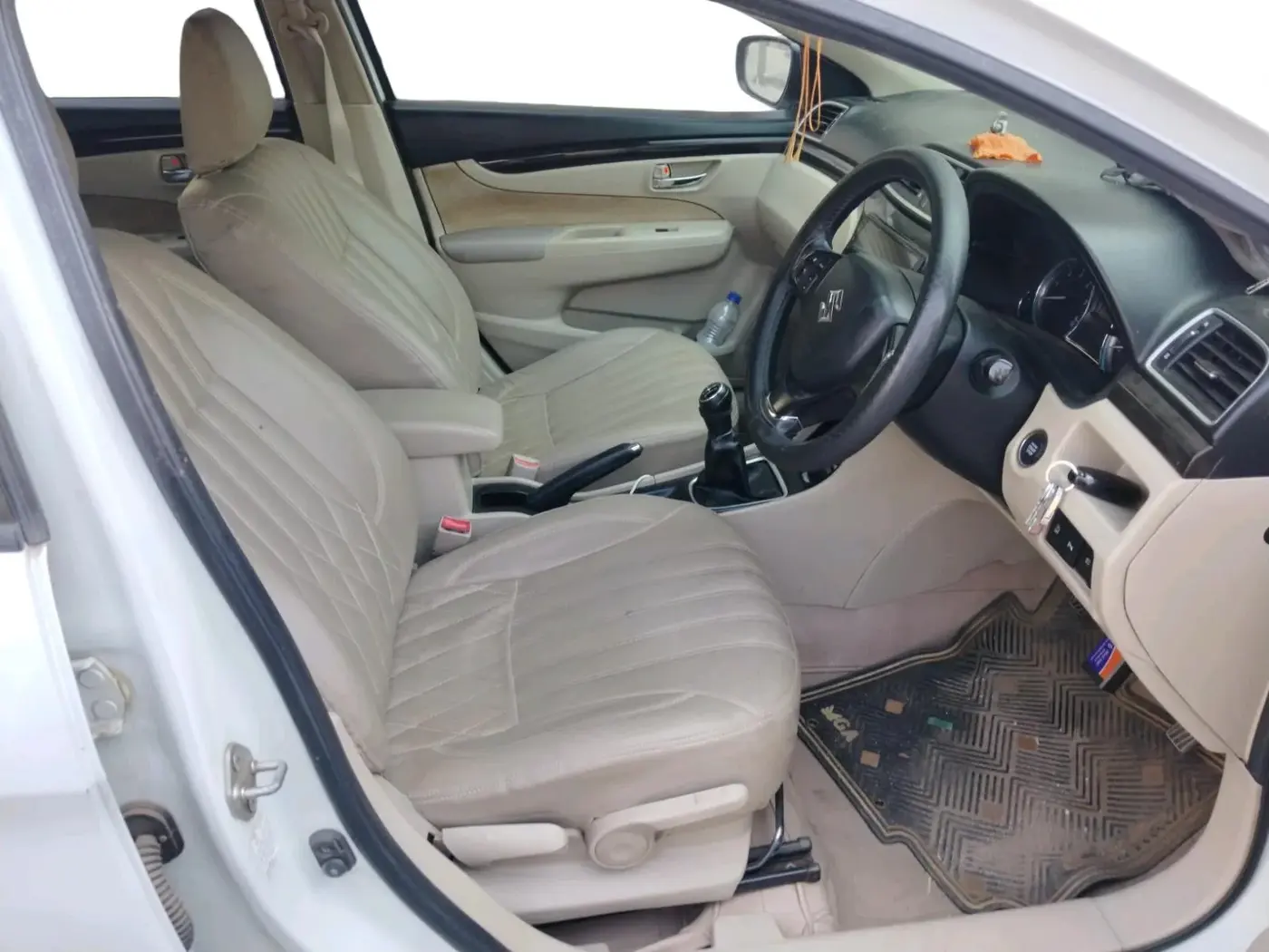 2016 Maruti Ciaz ZDI SHVS, Diesel, Manual, 1,54,700 km, interior