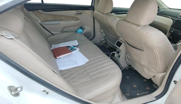 2016 Maruti Ciaz ZDI SHVS, Diesel, Manual, 1,54,700 km, interior