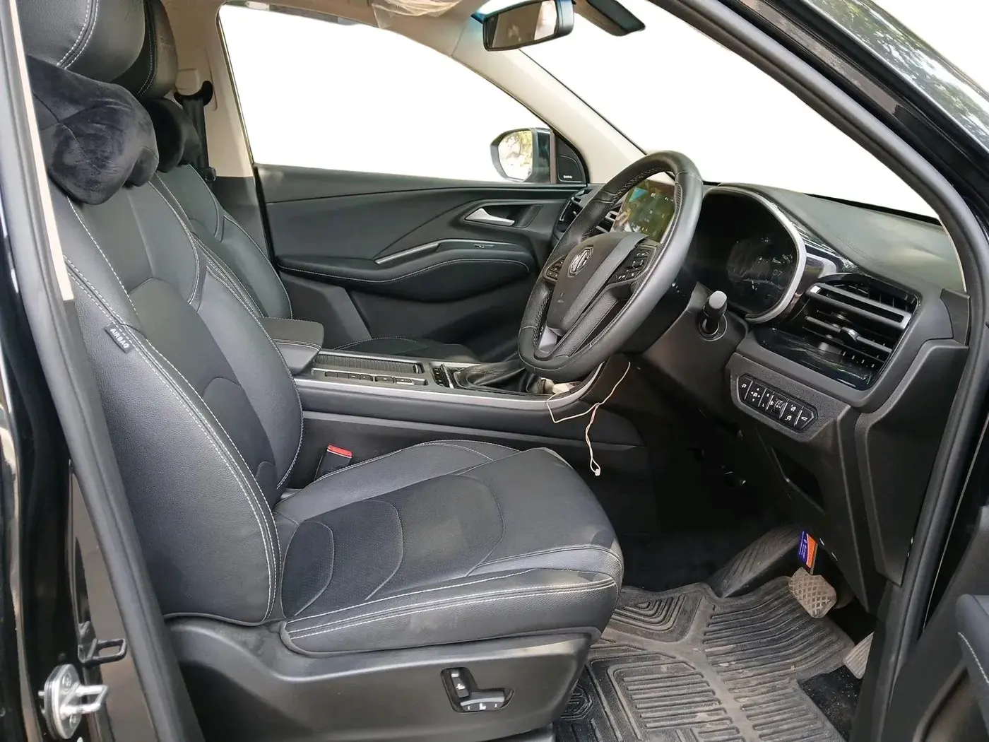 2024 MG HECTOR PLUS Sharp Pro Blackstorm 1.5 Turbo Petrol CVT 7 STR, Petrol, Automatic, 14,212 km, interior