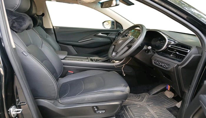 2024 MG HECTOR PLUS Sharp Pro Blackstorm 1.5 Turbo Petrol CVT 7 STR, Petrol, Automatic, 14,212 km, interior