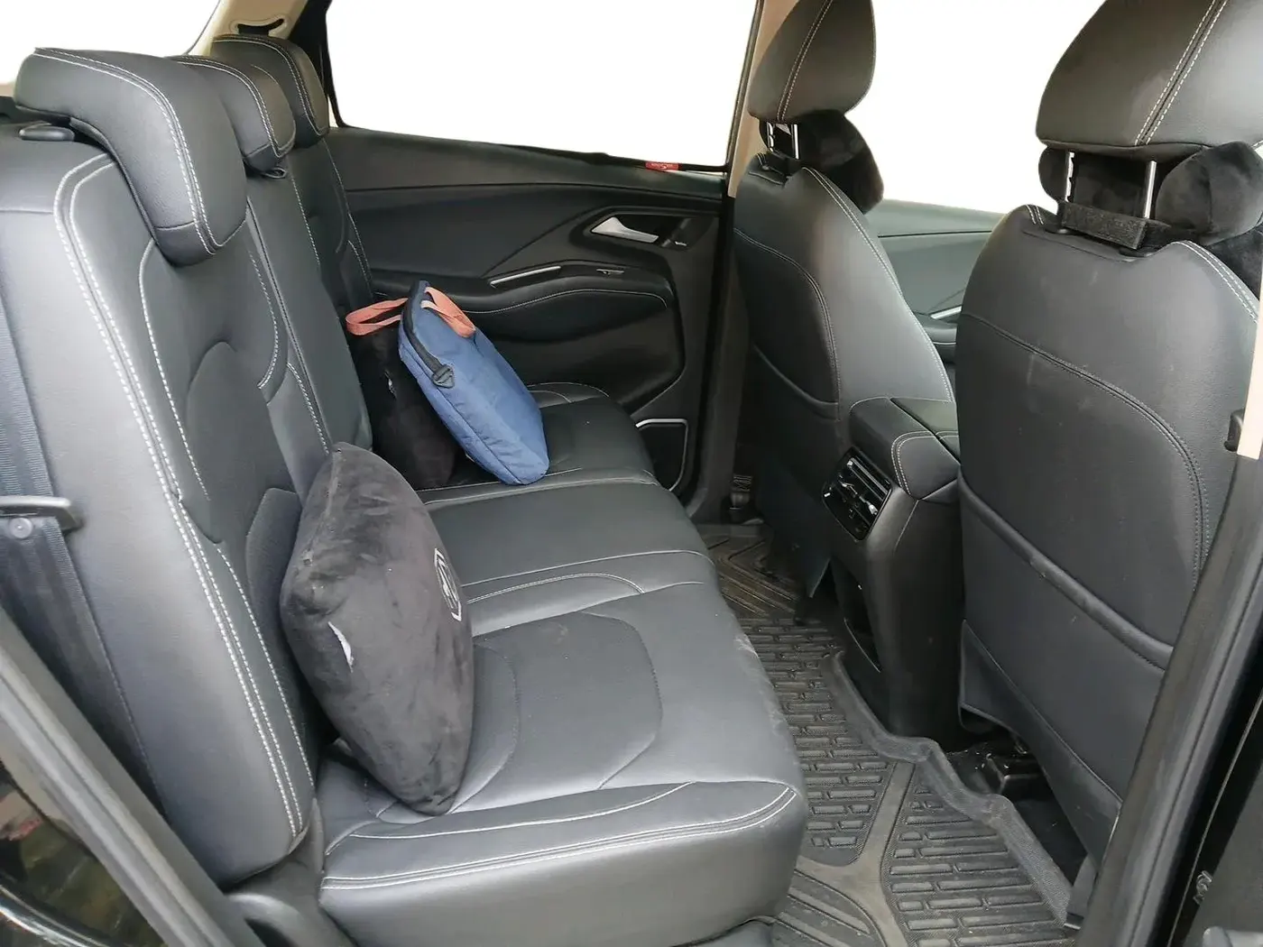 2024 MG HECTOR PLUS Sharp Pro Blackstorm 1.5 Turbo Petrol CVT 7 STR, Petrol, Automatic, 14,212 km, interior