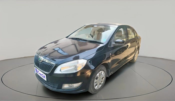 2013 Skoda Rapid AMBITION 1.6 TDI CR MT PLUS, Diesel, Manual, 92,299 km, exterior