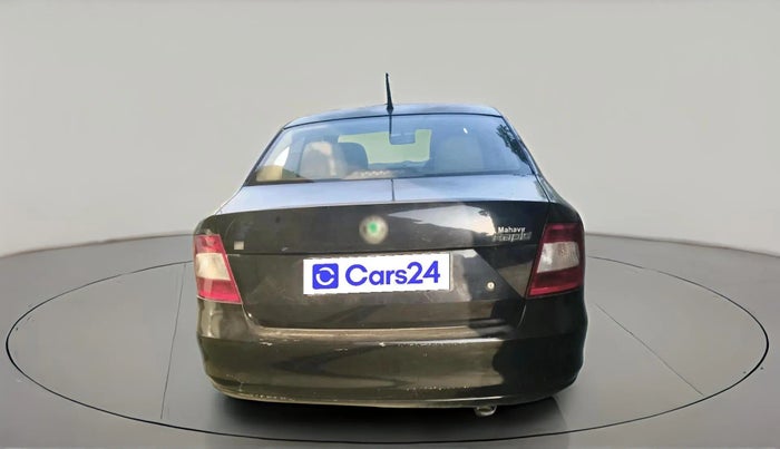 2013 Skoda Rapid AMBITION 1.6 TDI CR MT PLUS, Diesel, Manual, 92,299 km, exterior