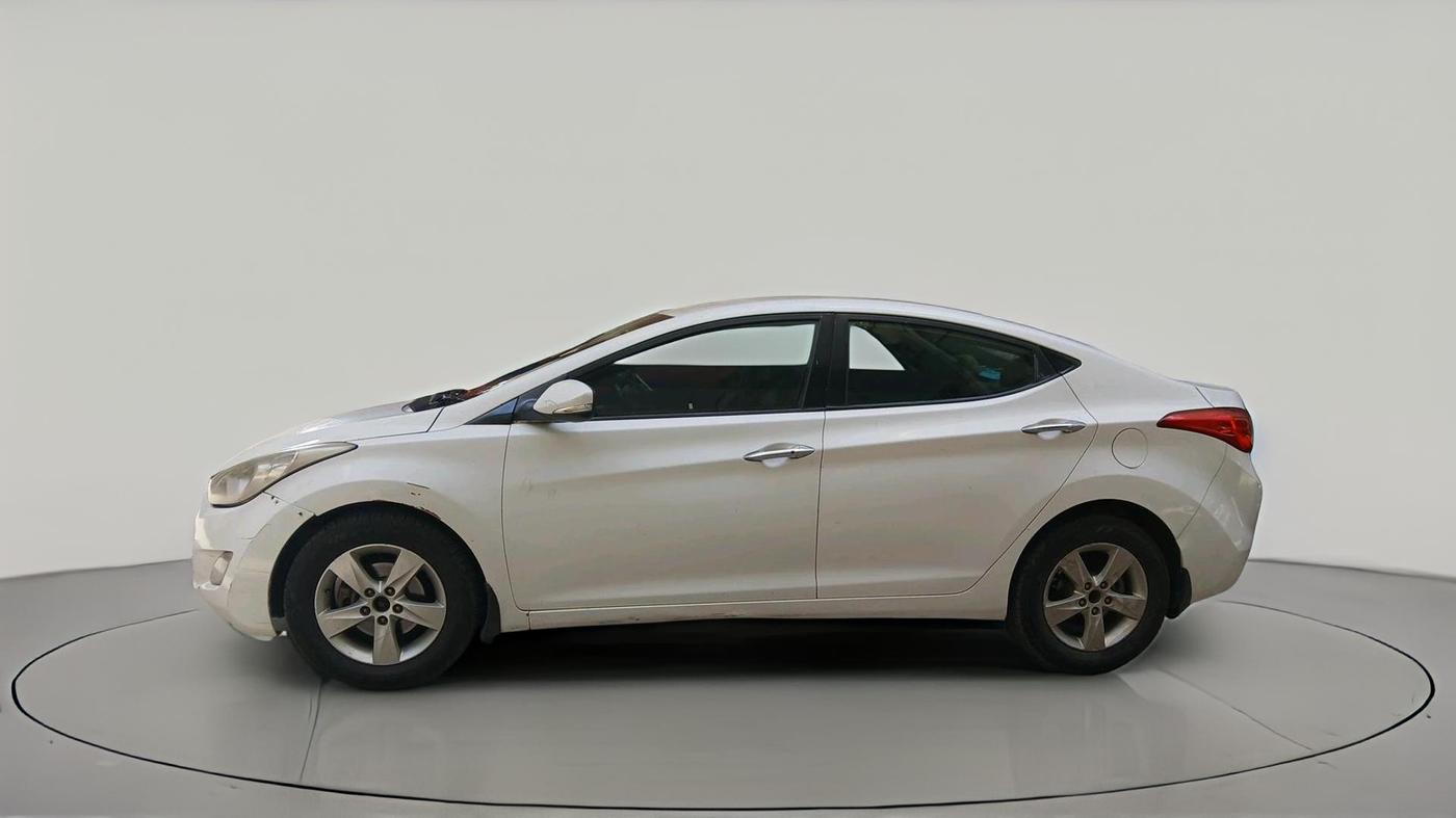 2014 Hyundai New Elantra 1.6 SX MT DIESEL, Diesel, Manual, 2,18,927 km, exterior