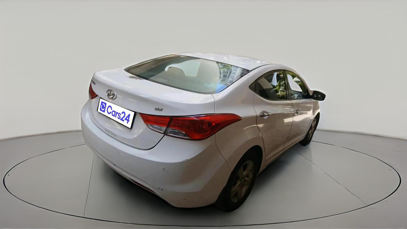 2014 Hyundai New Elantra 1.6 SX MT DIESEL, Diesel, Manual, 2,18,927 km, exterior