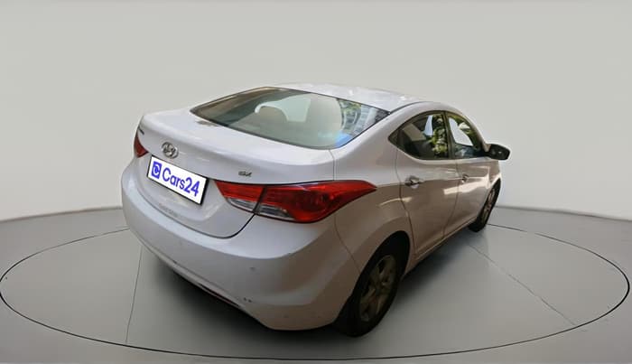 2014 Hyundai New Elantra 1.6 SX MT DIESEL, Diesel, Manual, 2,18,927 km, exterior