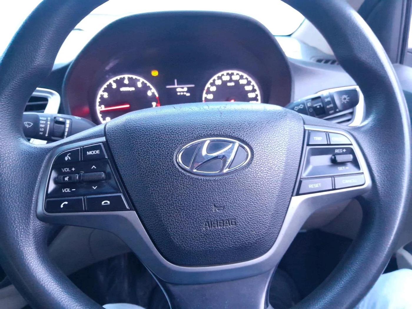 2018 Hyundai Verna 1.6 VTVT SX, Petrol, Manual, 95,211 km, interior