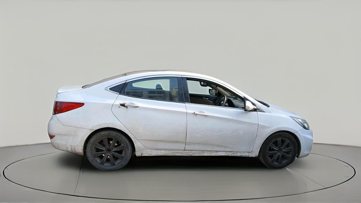2012 Hyundai Verna FLUIDIC 1.6 CRDI SX, Diesel, Manual, 1,20,518 km, exterior