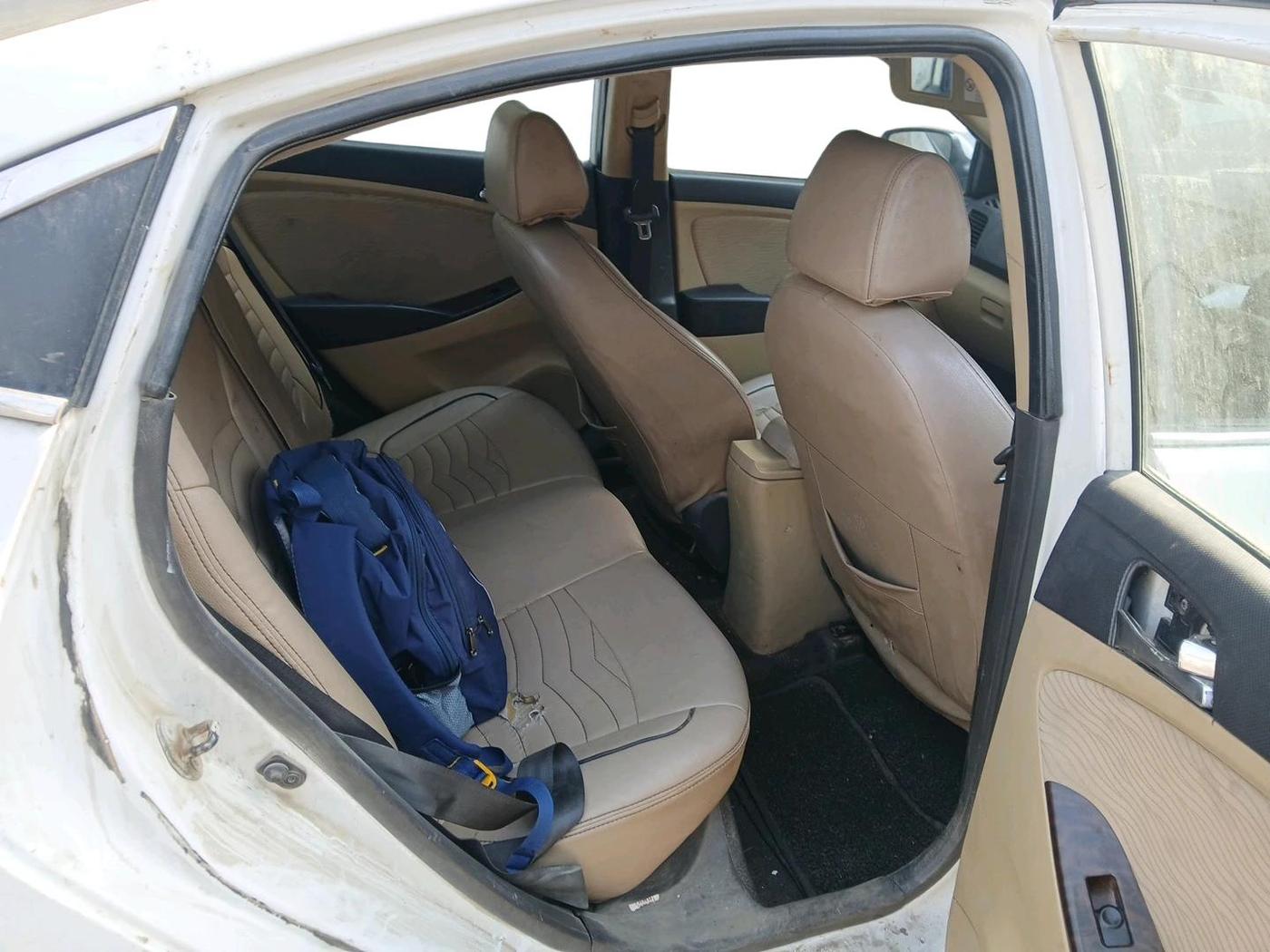 2012 Hyundai Verna FLUIDIC 1.6 CRDI SX, Diesel, Manual, 1,20,518 km, interior