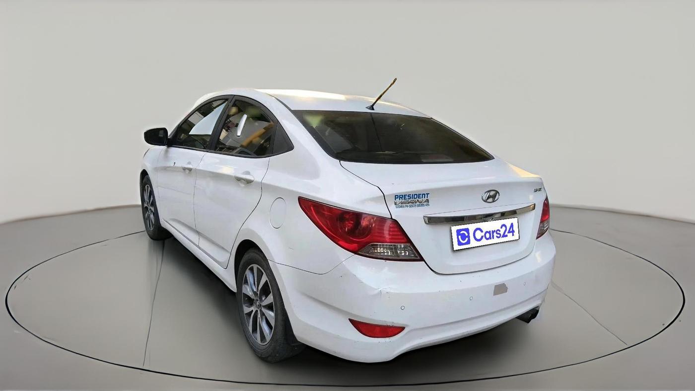 2013 Hyundai Verna FLUIDIC 1.6 CRDI SX, Diesel, Manual, 1,52,167 km, exterior