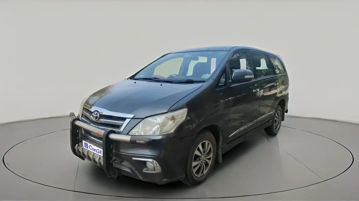 2016 Toyota Innova 2.5 VX 7 STR, Diesel, Manual, 1,53,750 km, exterior