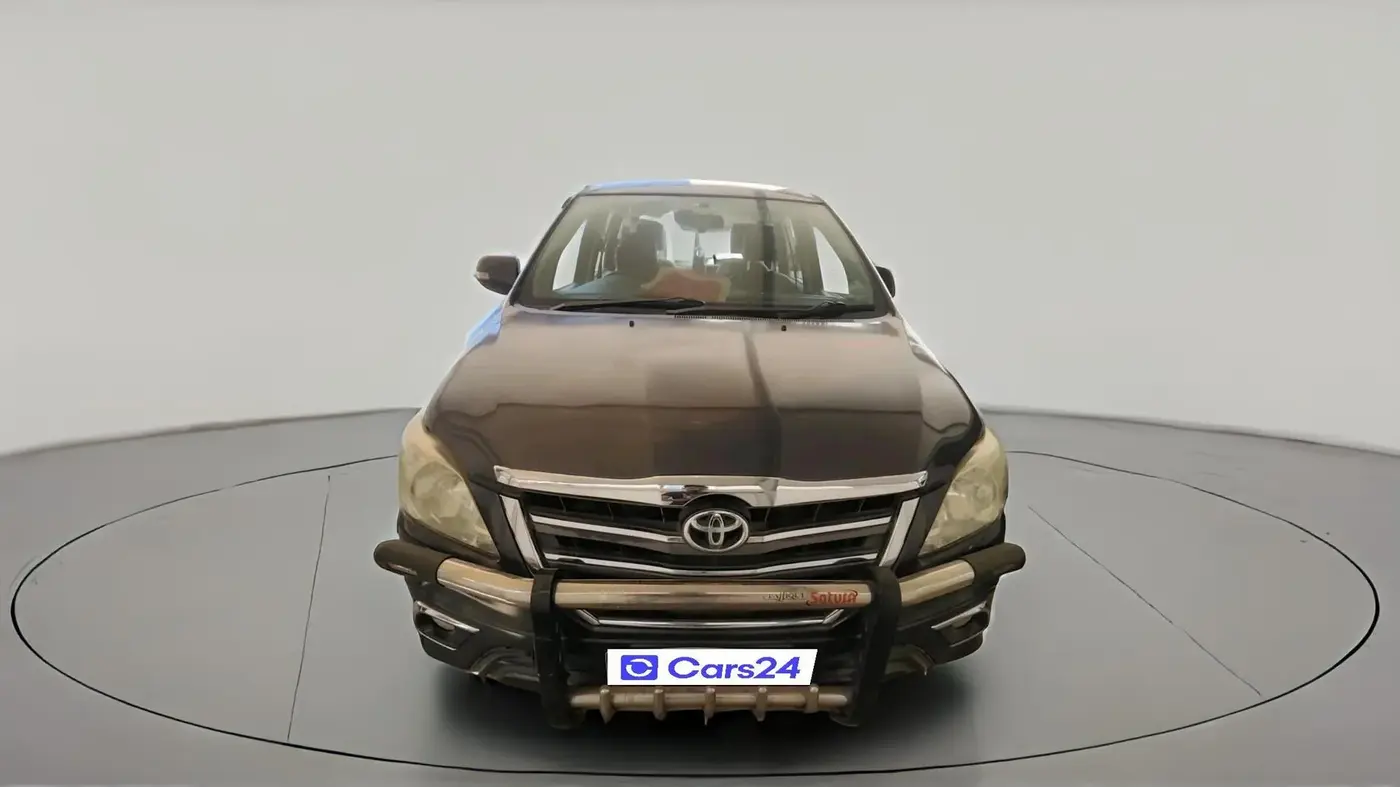 2016 Toyota Innova 2.5 VX 7 STR, Diesel, Manual, 1,53,750 km, exterior