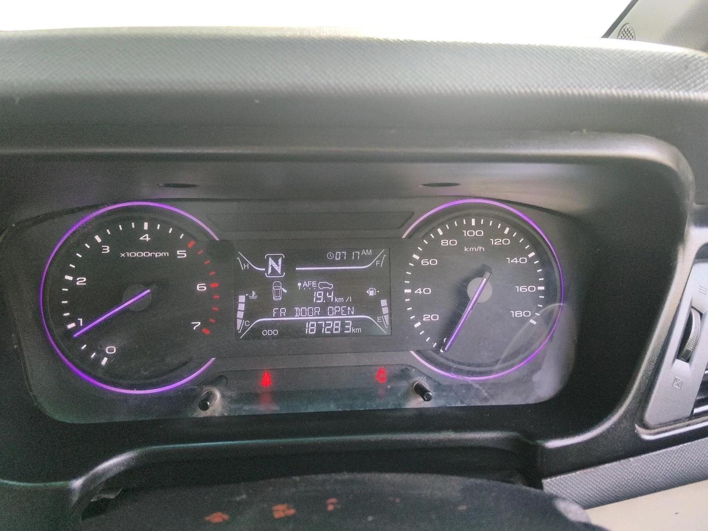 2018 Mahindra MARAZZO M2 8 STR, Diesel, Manual, 1,87,283 km, interior