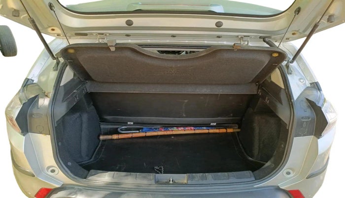 2019 Tata NEXON XM PETROL, Petrol, Manual, 88,978 km, exterior