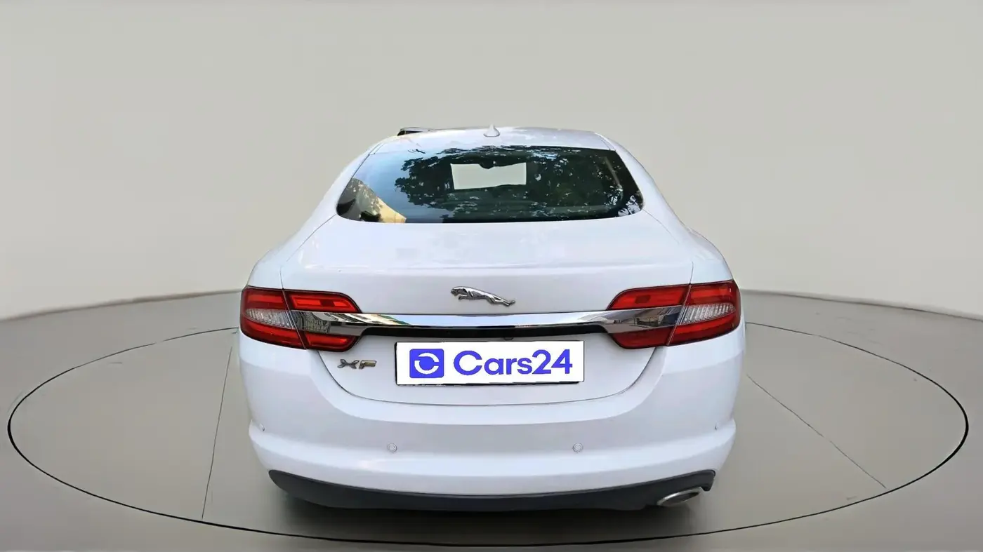 2014 Jaguar XF 2.2 DIESEL LUXURY, Diesel, Automatic, 1,36,128 km, exterior