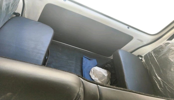2023 Maruti Eeco 5 STR AC CNG, CNG, Manual, 6,745 km, interior