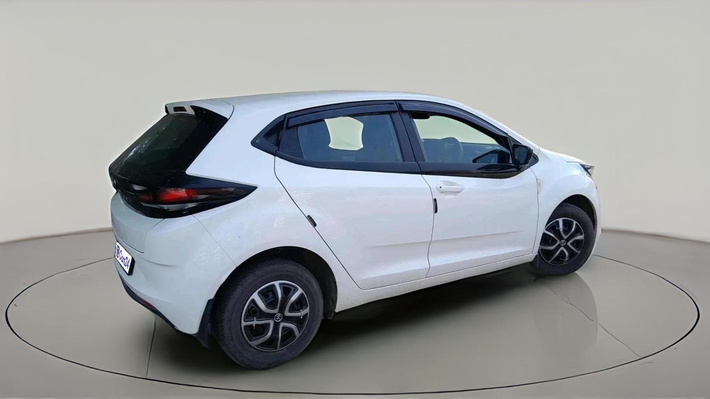 2022 Tata ALTROZ XE PETROL, Petrol, Manual, 56,021 km, exterior