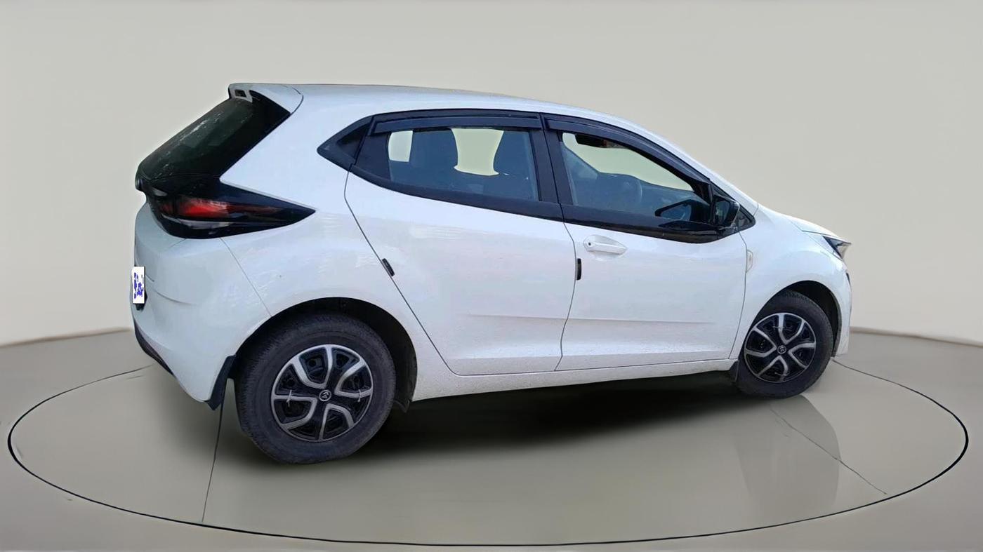 2022 Tata ALTROZ XE PETROL, Petrol, Manual, 56,021 km, exterior