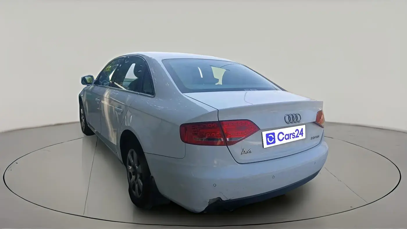 2011 Audi A4 2.0 TDI, Diesel, Automatic, 1,33,098 km, exterior