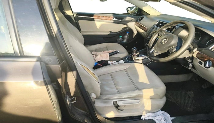 2014 Volkswagen Jetta COMFORTLINE TDI, Diesel, Manual, 1,31,168 km, interior